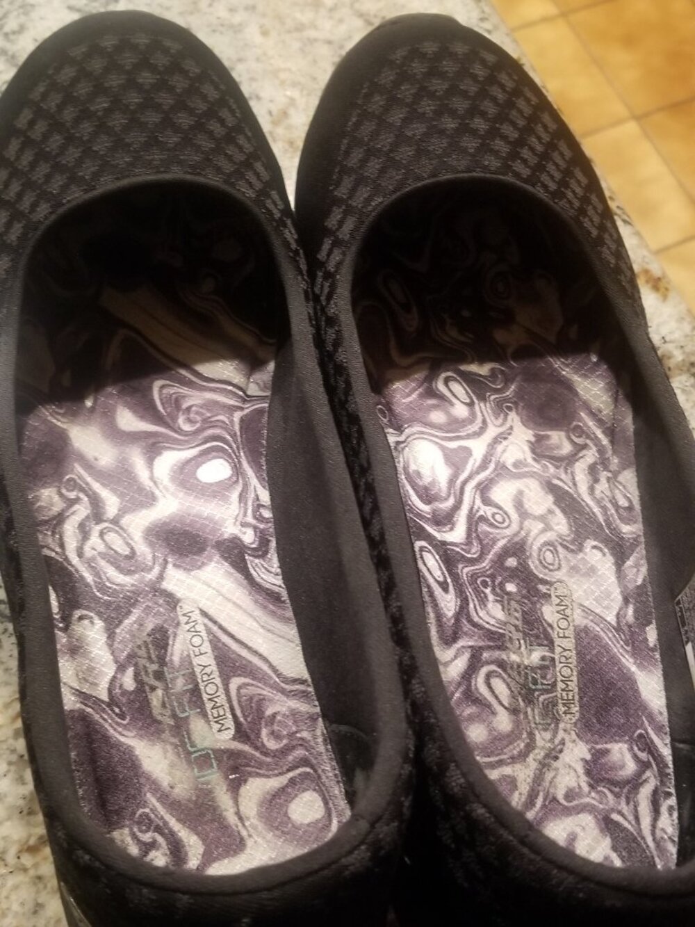skechers black ballet flat size 10 but fit like size 11